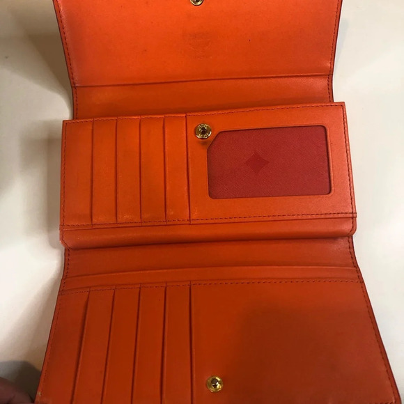 MCM Wallet - Picture 12 of 16